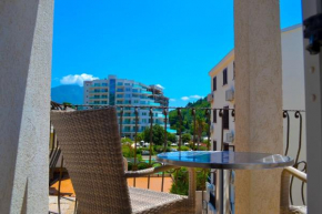 Petrovac beachfront apartment